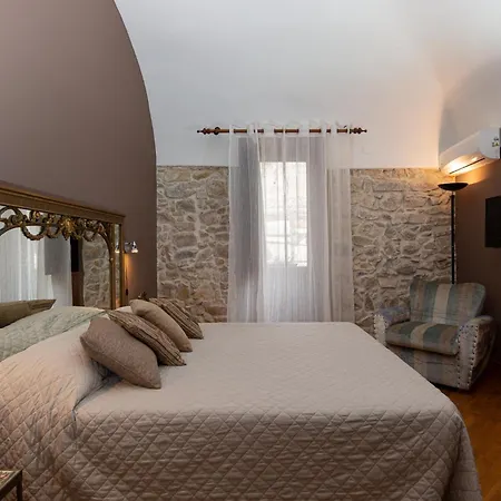 Palazzo Cosentino 3* 卡尔塔尼塞塔